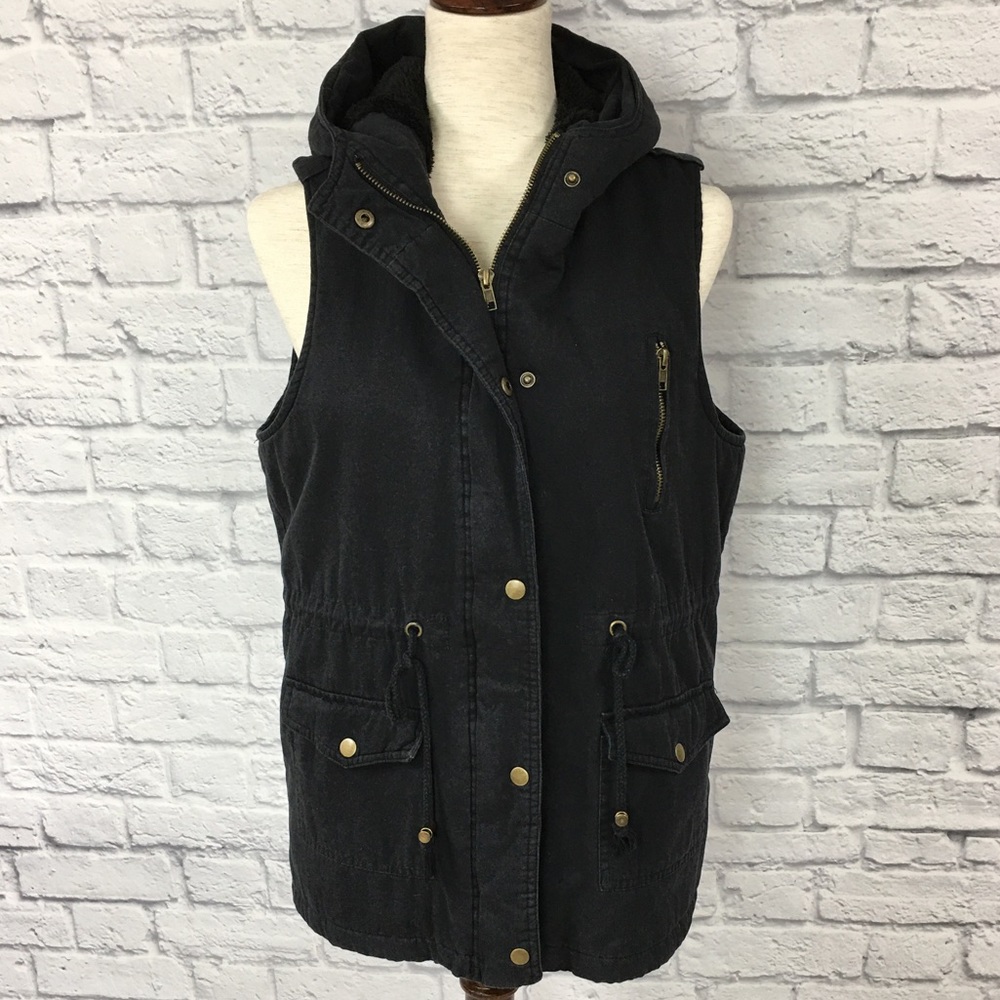 Zenana Outfitters cozy cargo vest, black size M